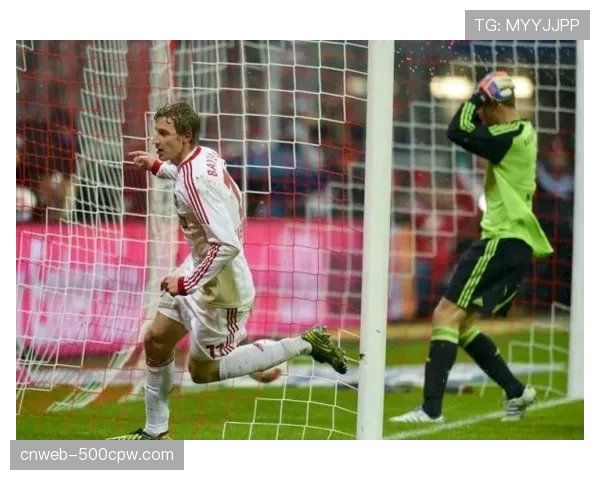 德甲“足球梦想”公益活动走进社区,百名儿童参与训练课